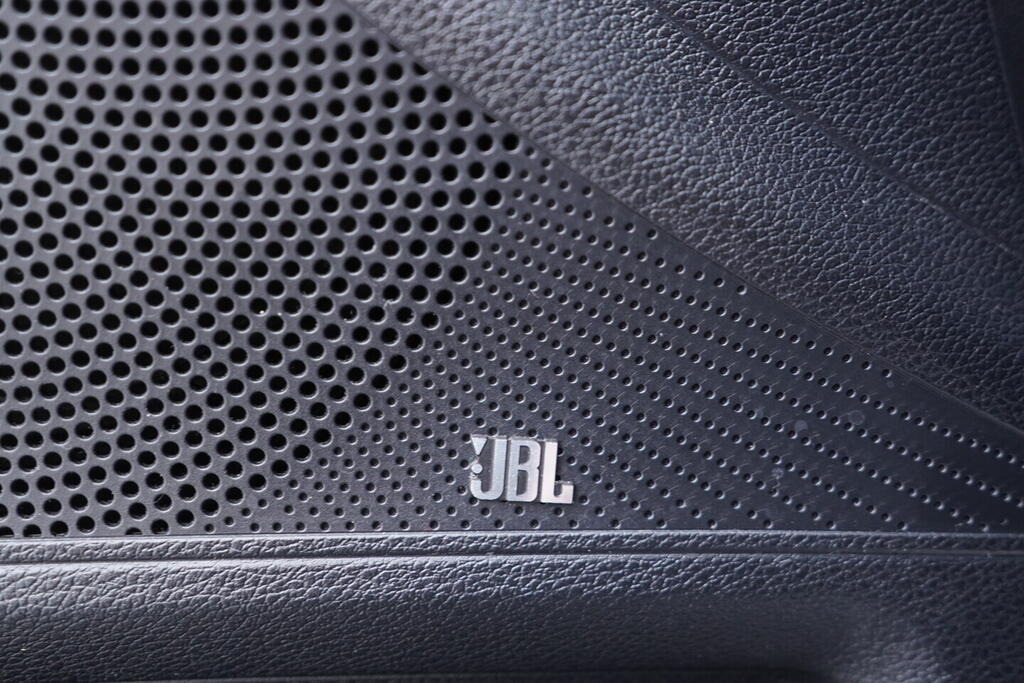 OV190V10603_22.webp_CEED GT-line 1.5 T-GDi 117 kW manuál