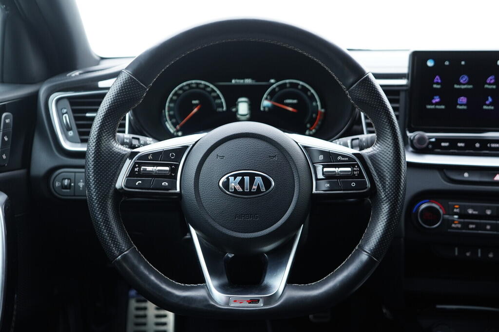 OV190V10603_30.webp_CEED GT-line 1.5 T-GDi 117 kW manuál