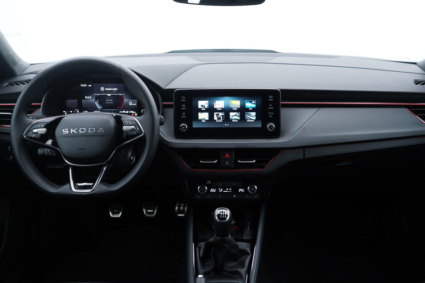 OV190V10605_26.webp_KAMIQ Monte Carlo 1.0 TSI 85 kW manuál, DPH