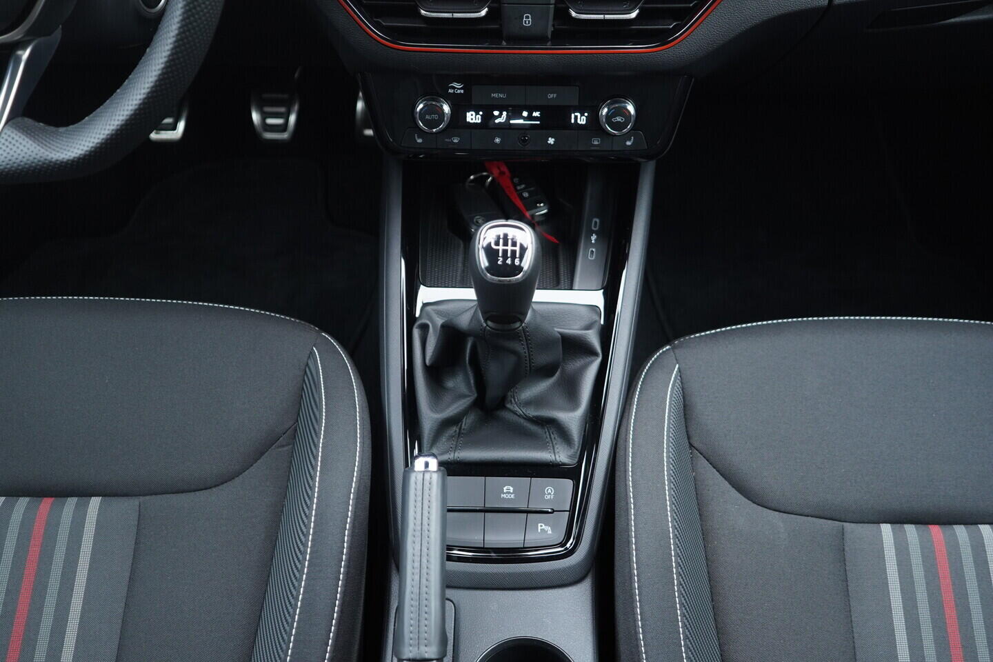 OV190V10605_33.webp_KAMIQ Monte Carlo 1.0 TSI 85 kW manuál, DPH