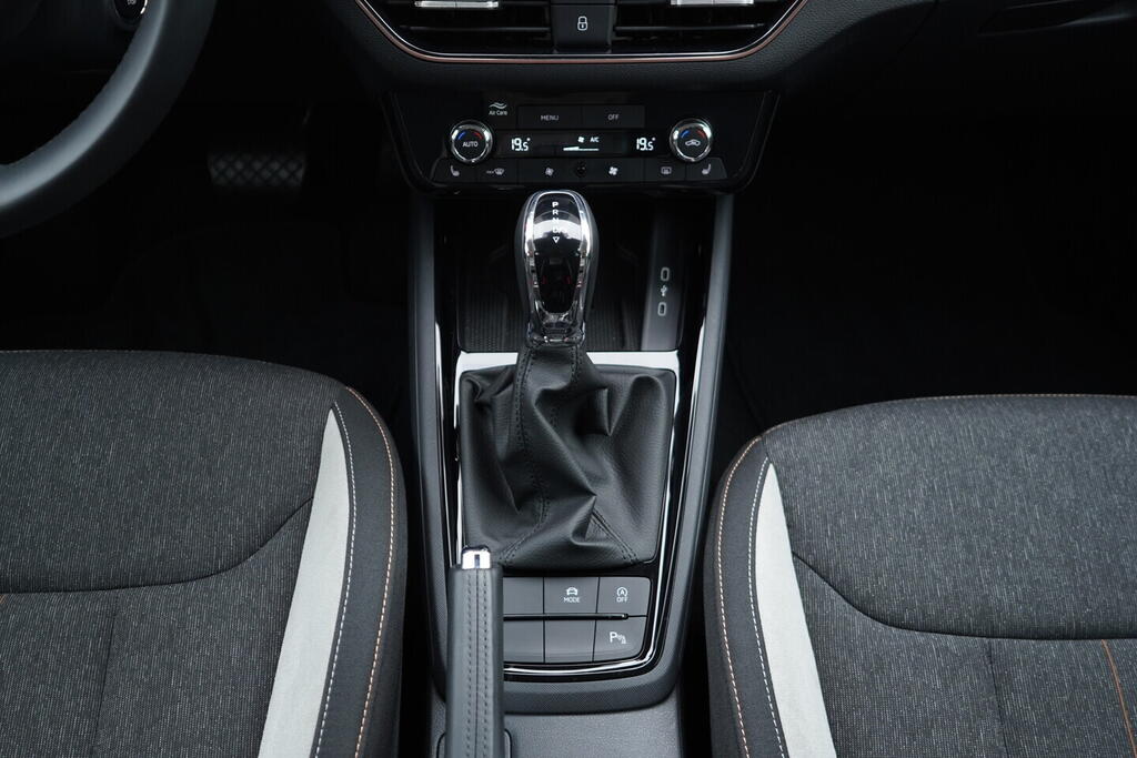 OV190V10608_32.webp_SCALA Top Selection 1.0 TSI 85 kW automat, DPH