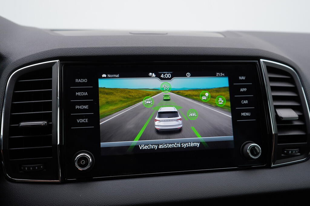 OV190V10612_31.webp_KAROQ Selection 1.5 TSI 110 kW automat, DPH