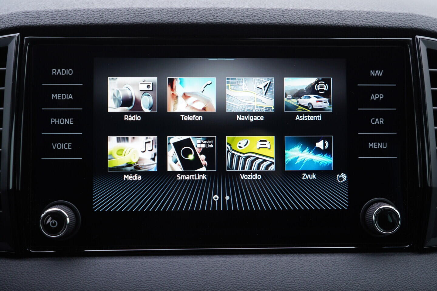 OV190V10613_31.webp_KAROQ Selection 1.5 TSI 110 kW automat, DPH