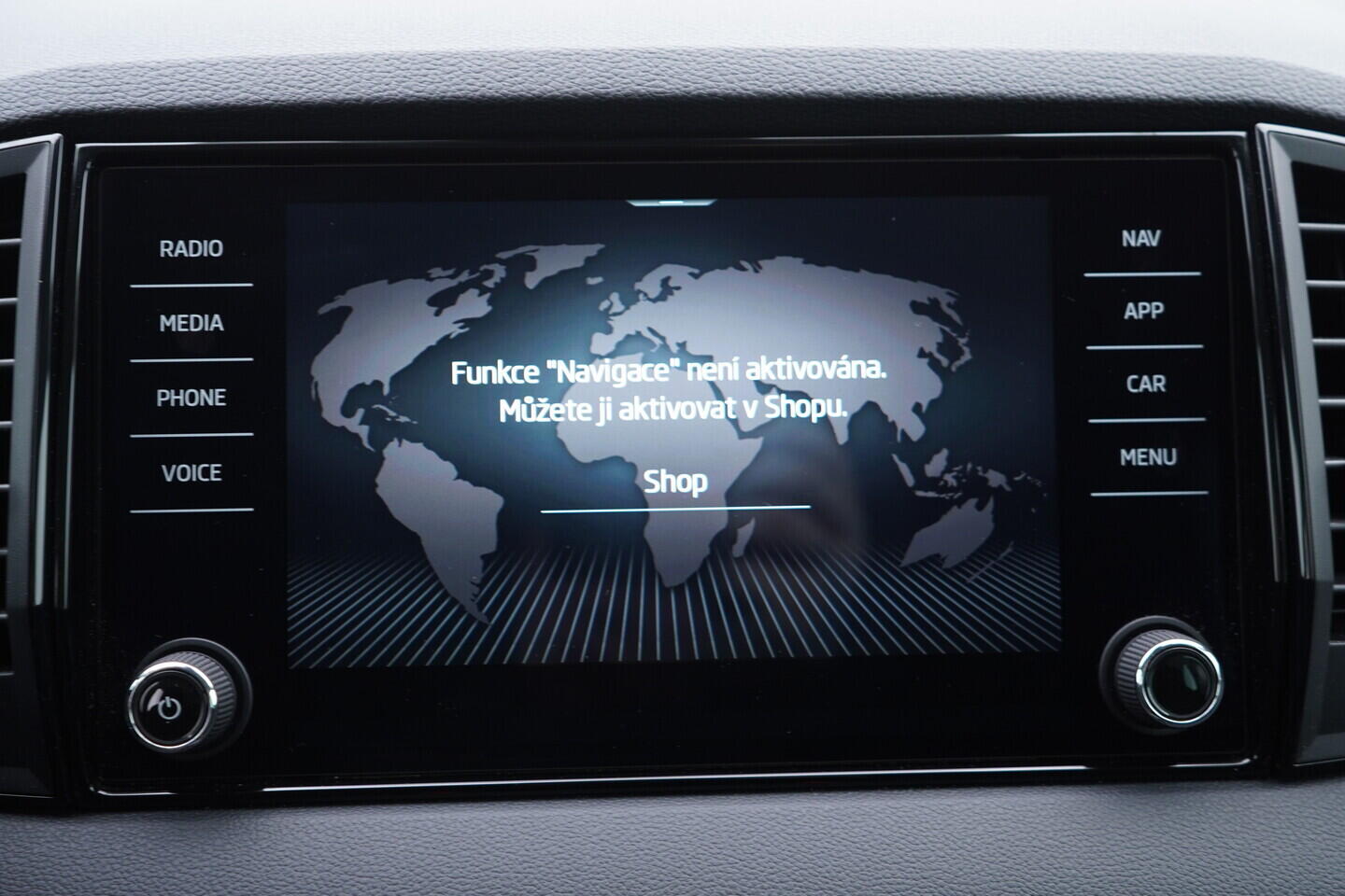 OV190V10613_32.webp_KAROQ Selection 1.5 TSI 110 kW automat, DPH