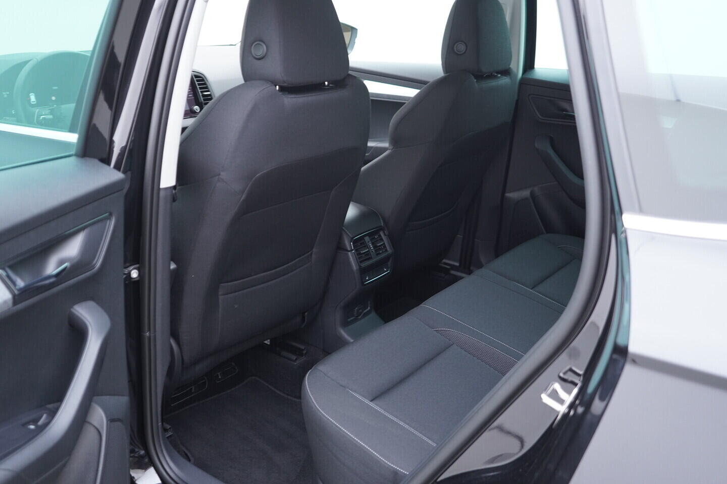 OV190V10613_36.webp_KAROQ Selection 1.5 TSI 110 kW automat, DPH