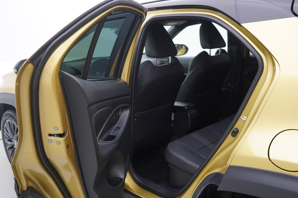 OV190V10614_33.webp_YARIS CROSS Adventure 1.5 Hybrid  68 kW automat