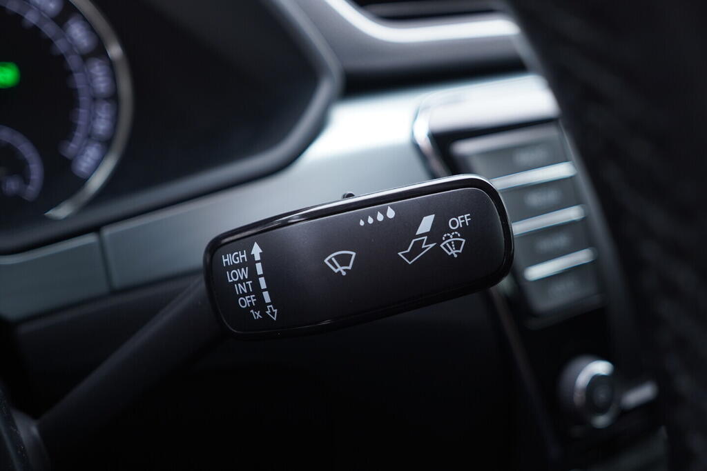 OV190V10615_26.webp_SUPERB  2.0 TSI 162 kW automat