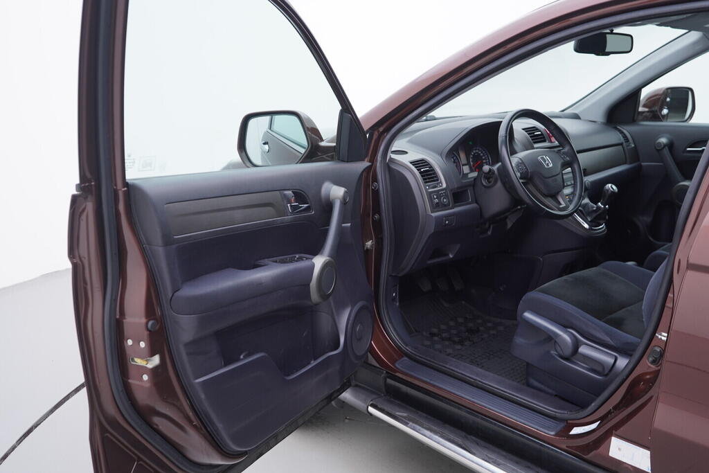 OV190V10616_18.webp_CRV Comfort 2.0 VTEC 110 kW manuál