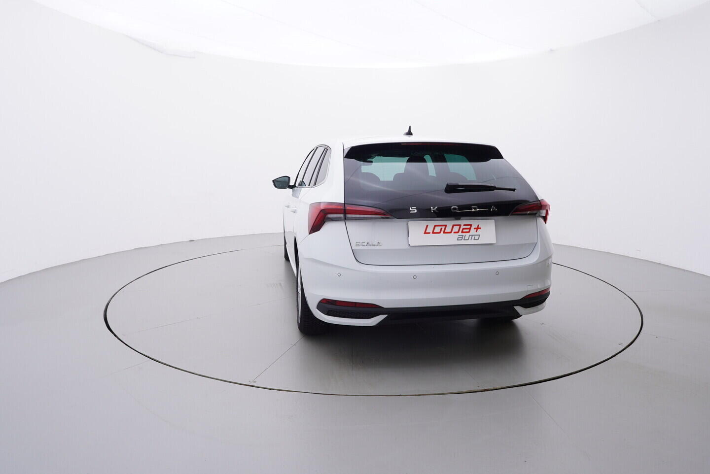 OV190V10619_13.webp_SCALA Top Selection 1.0 TSI 85 kW automat, DPH