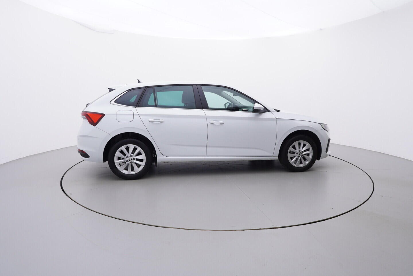 OV190V10619_15.webp_SCALA Top Selection 1.0 TSI 85 kW automat, DPH