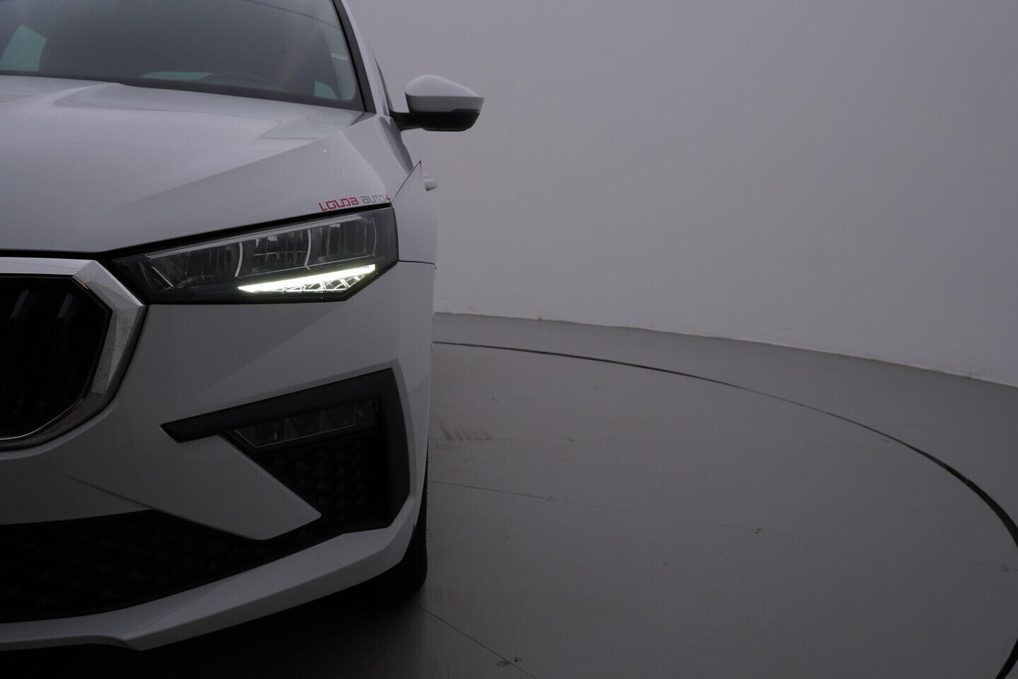 OV190V10619_42.webp_SCALA Top Selection 1.0 TSI 85 kW automat, DPH