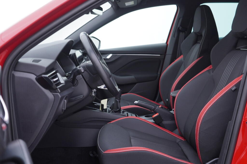 OV190V10620_22.webp_SCALA Monte Carlo 1.0  81 kW manuál, DPH