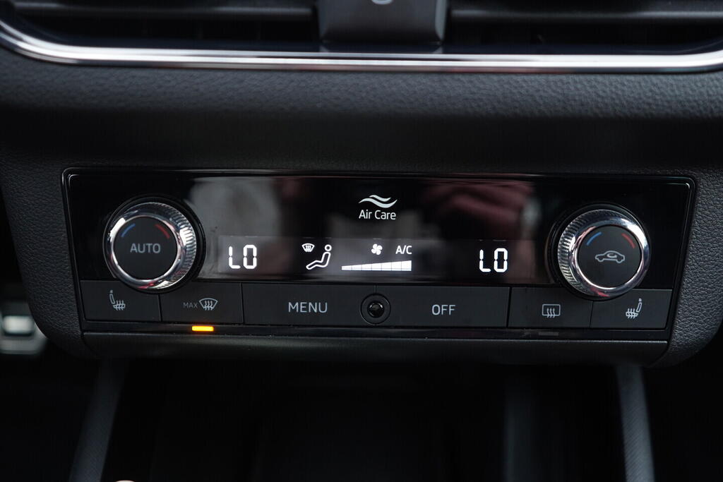 OV190V10620_32.webp_SCALA Monte Carlo 1.0  81 kW manuál, DPH