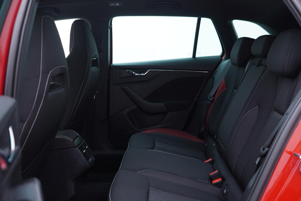 OV190V10620_36.webp_SCALA Monte Carlo 1.0  81 kW manuál, DPH