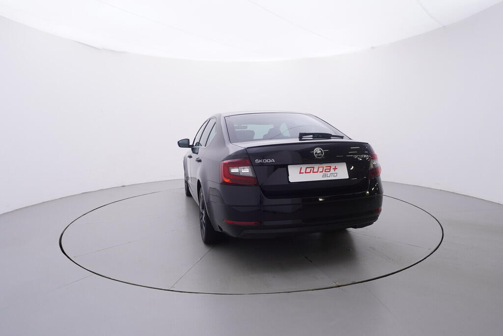 OV190V10622_13.webp_OCTAVIA Style Extra 1.5 TSI 110 kW manuál, DPH