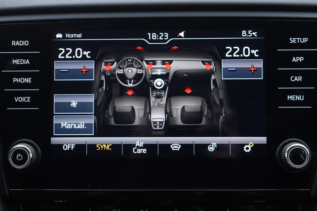 OV190V10622_32.webp_OCTAVIA Style Extra 1.5 TSI 110 kW manuál, DPH