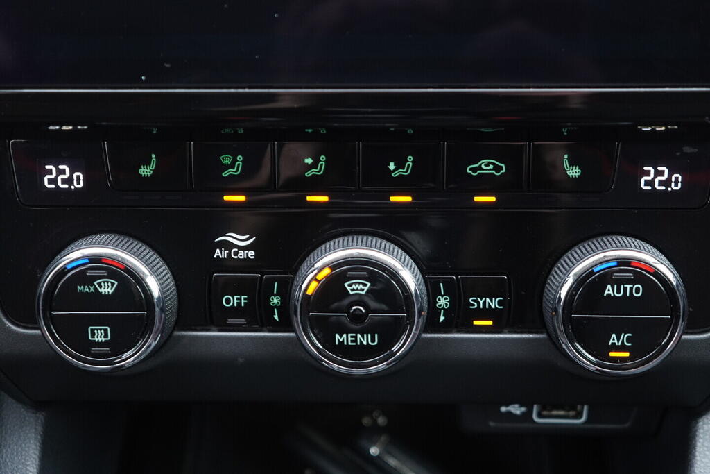 OV190V10622_33.webp_OCTAVIA Style Extra 1.5 TSI 110 kW manuál, DPH