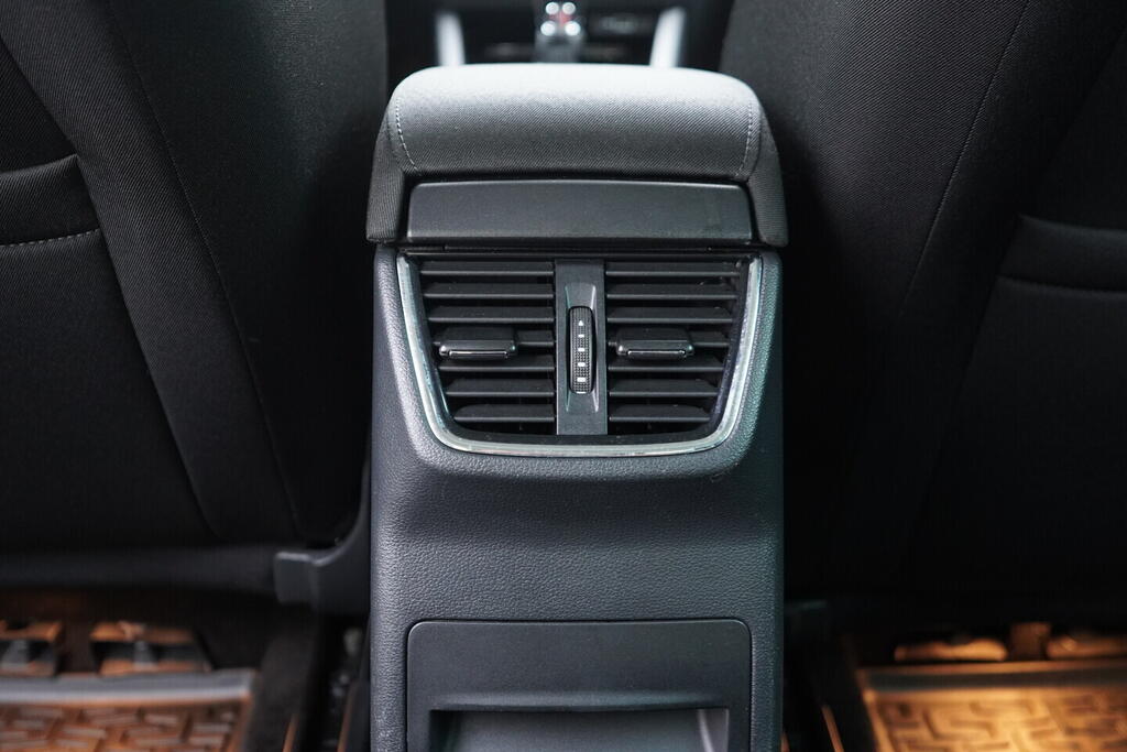 OV190V10622_36.webp_OCTAVIA Style Extra 1.5 TSI 110 kW manuál, DPH