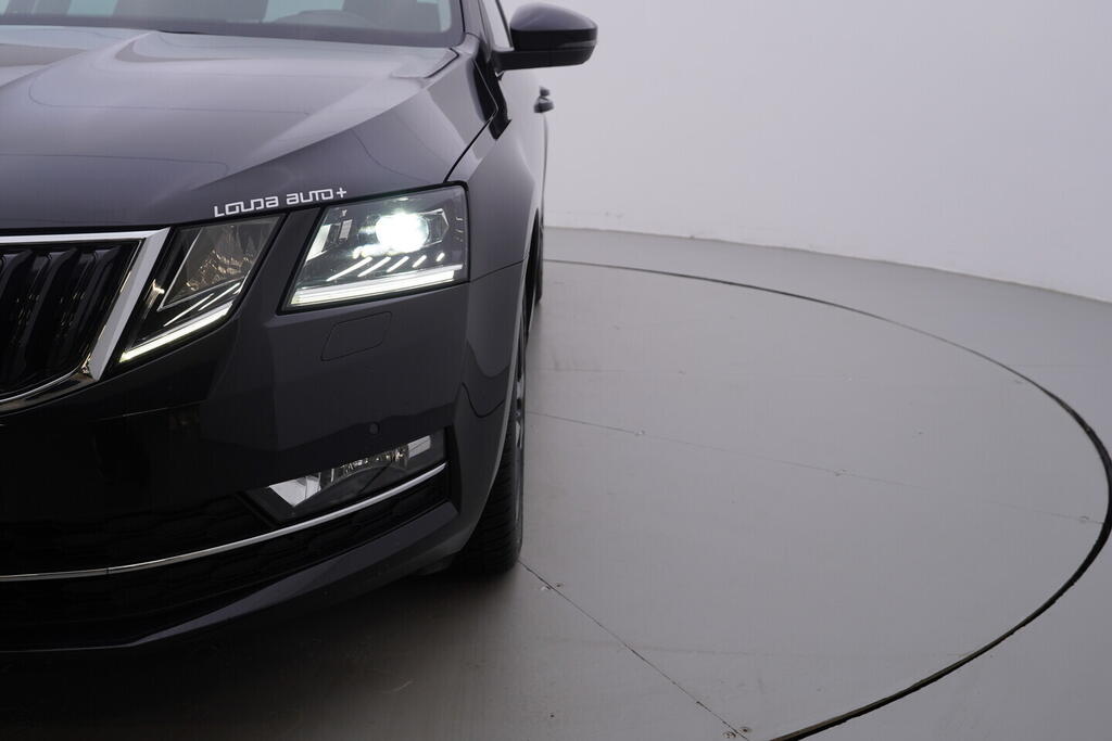 OV190V10622_43.webp_OCTAVIA Style Extra 1.5 TSI 110 kW manuál, DPH