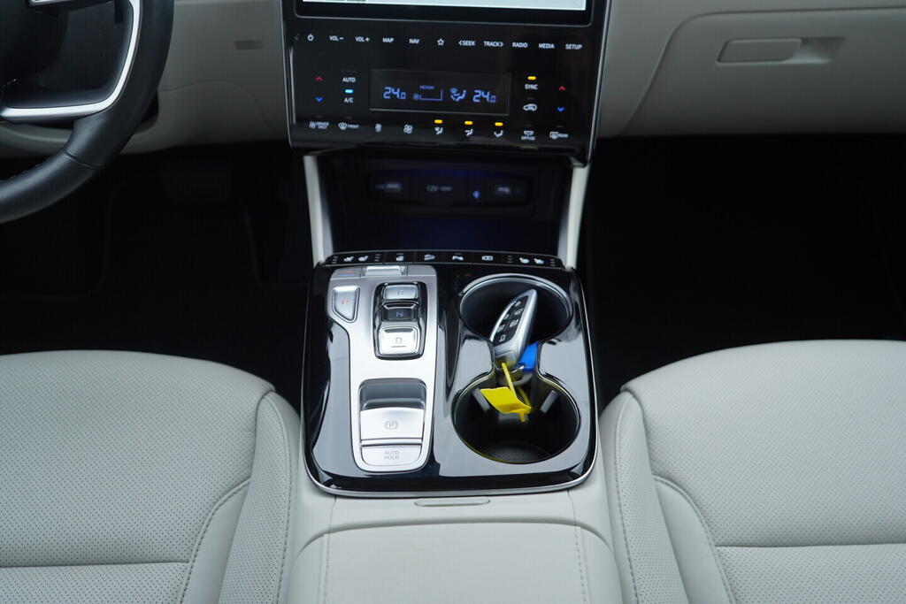 OV190V10624_37.webp_TUCSON Premium 1.6  132 kW automat