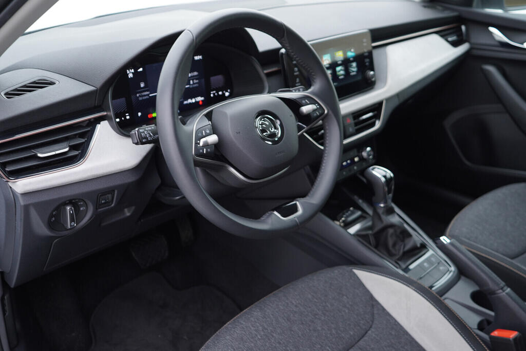 OV190V10626_21.webp_SCALA Top Selection 1.0 TSI 85 kW automat, DPH