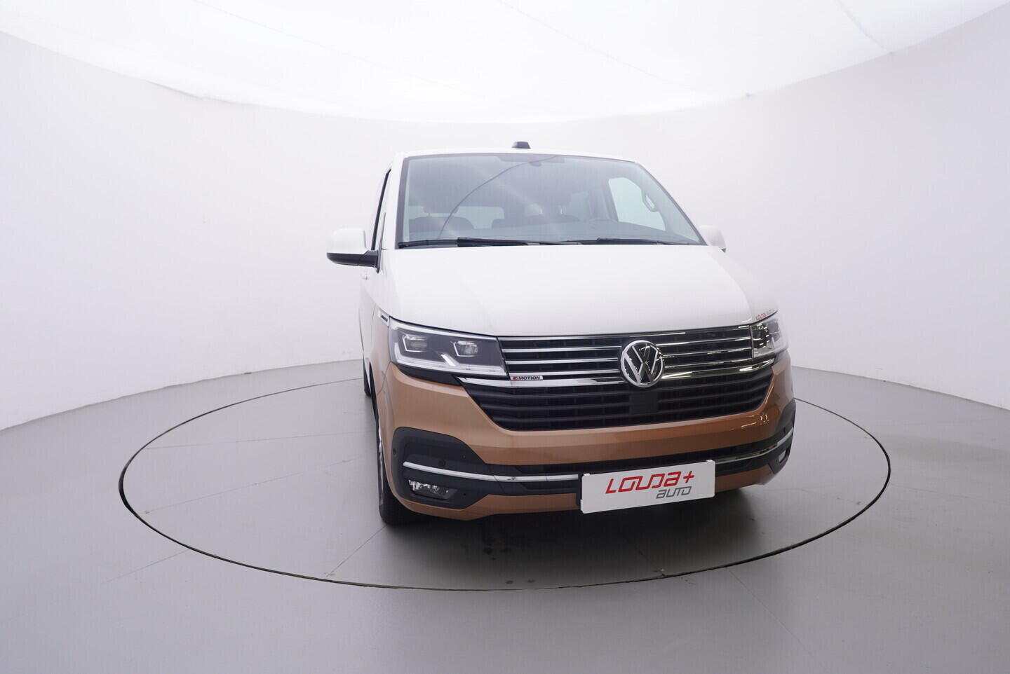 OV190V10627_17.webp_MULTIVAN Highline 2.0 TDI 150 kW automat, DPH