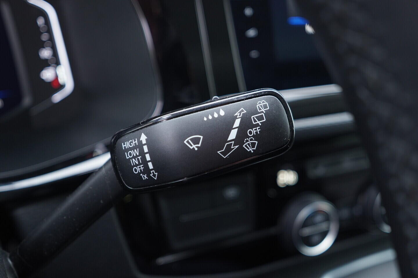 OV190V10627_24.webp_MULTIVAN Highline 2.0 TDI 150 kW automat, DPH