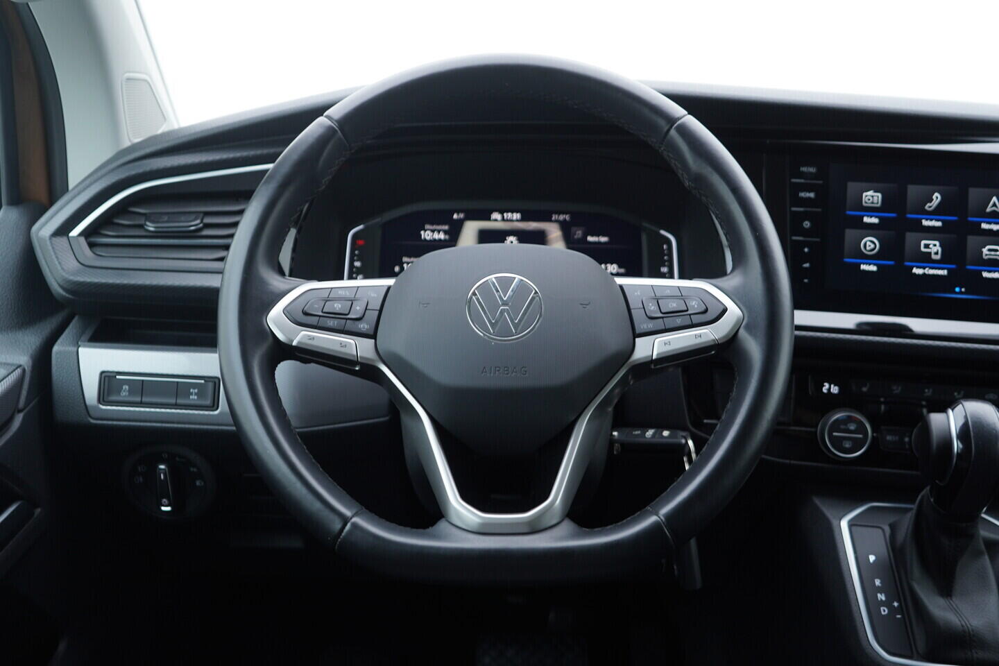 OV190V10627_26.webp_MULTIVAN Highline 2.0 TDI 150 kW automat, DPH