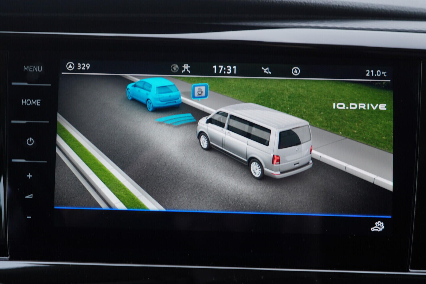 OV190V10627_28.webp_MULTIVAN Highline 2.0 TDI 150 kW automat, DPH