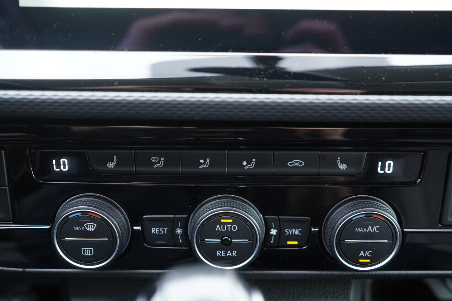 OV190V10627_31.webp_MULTIVAN Highline 2.0 TDI 150 kW automat, DPH