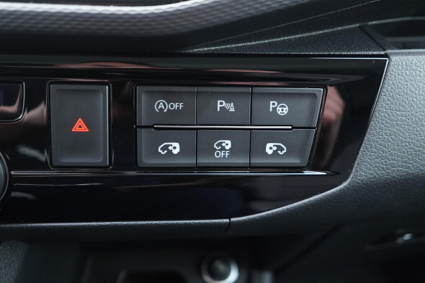 OV190V10627_32.webp_MULTIVAN Highline 2.0 TDI 150 kW automat, DPH