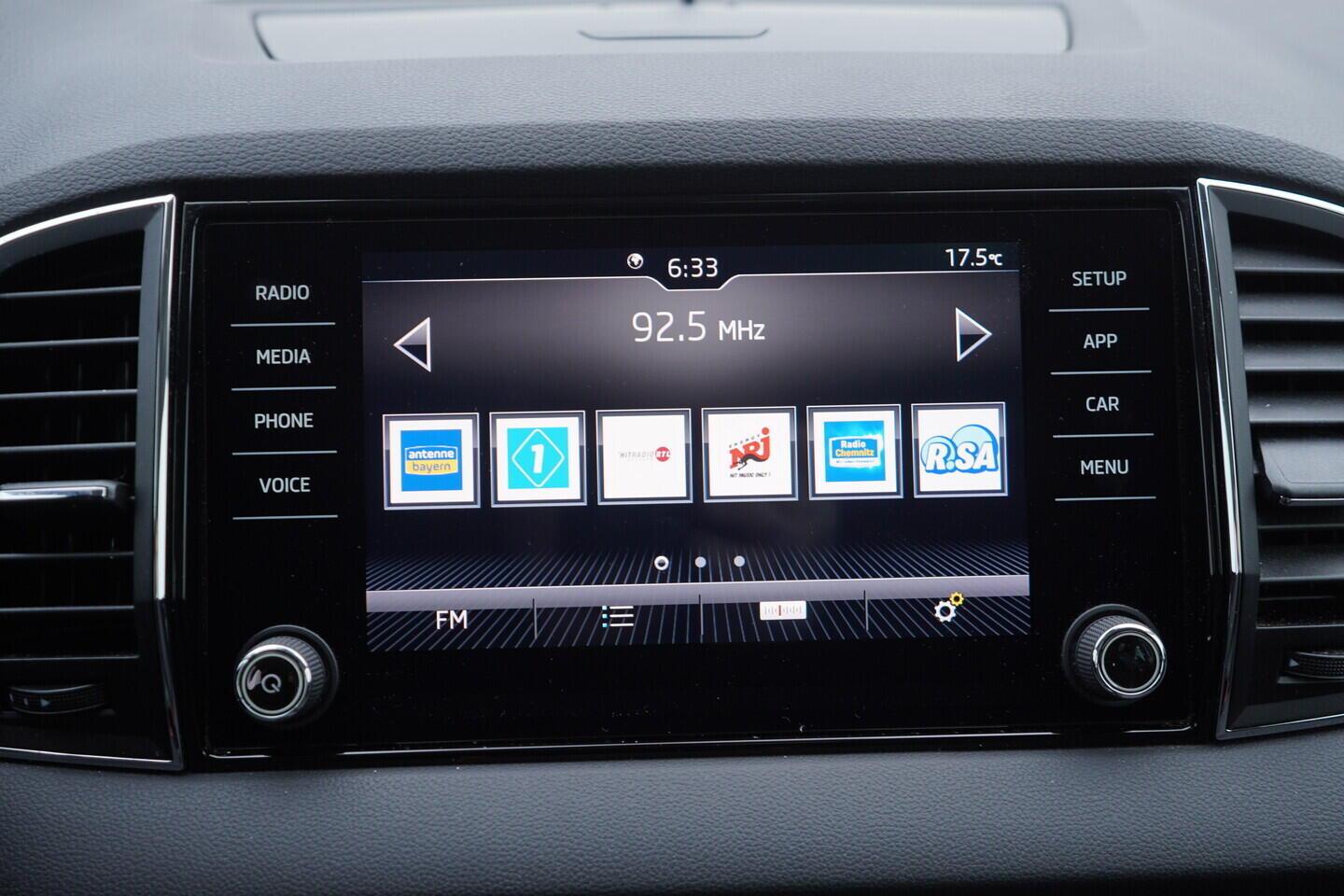 OV190V10628_29.webp_KAROQ Style 1.5 TSI 110 kW automat