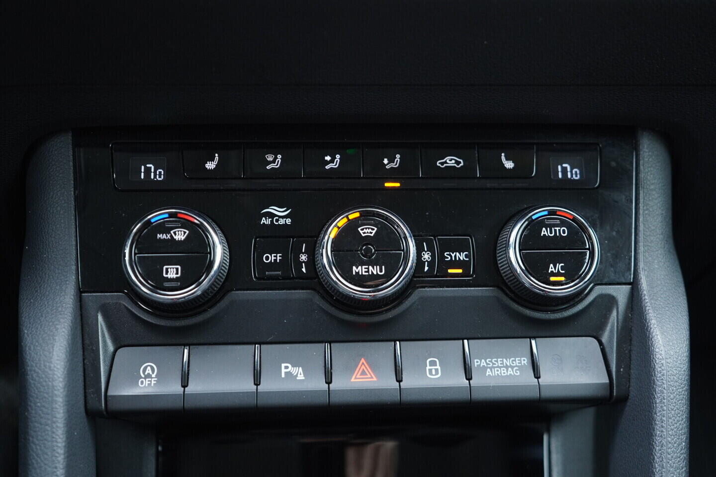 OV190V10628_33.webp_KAROQ Style 1.5 TSI 110 kW automat