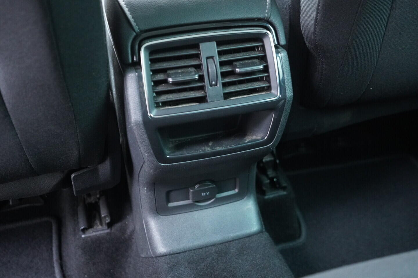 OV190V10628_37.webp_KAROQ Style 1.5 TSI 110 kW automat