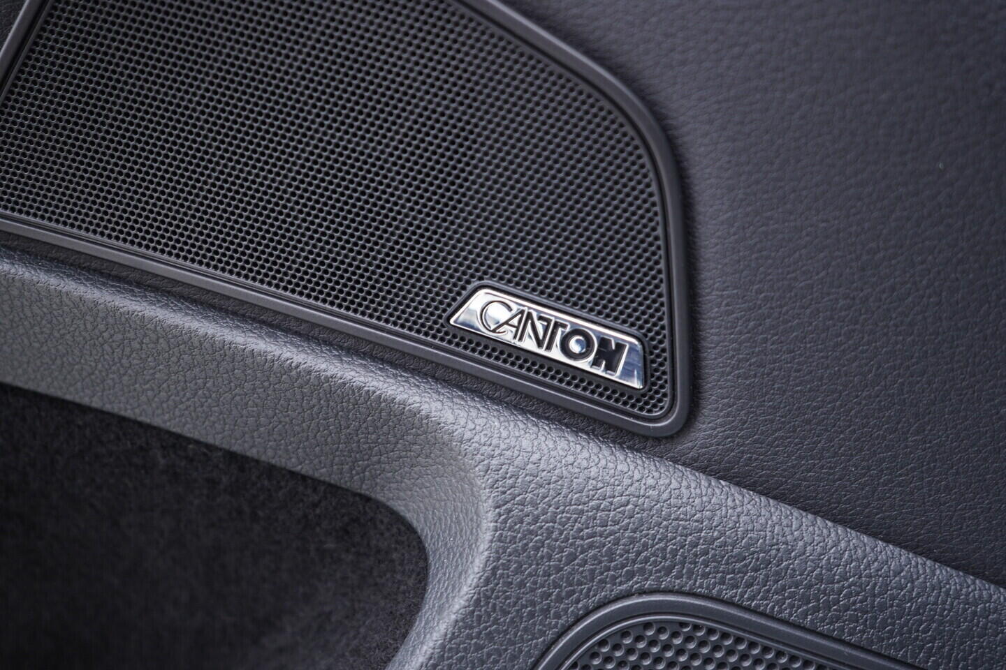 OV190V10630_21.webp_SUPERB  2.0 TDI 147 kW automat, DPH