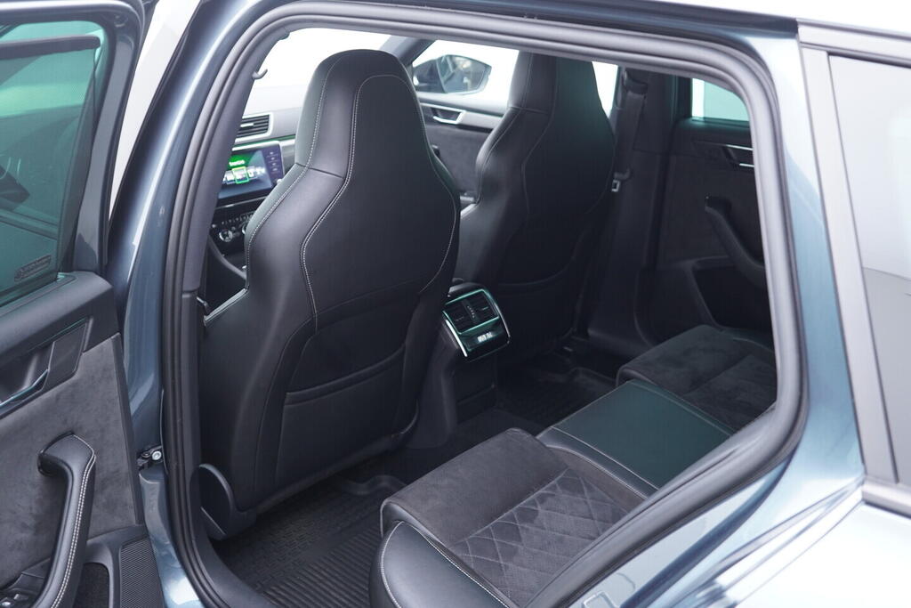 OV190V10631_38.webp_SUPERB  2.0 TDI 110 kW automat