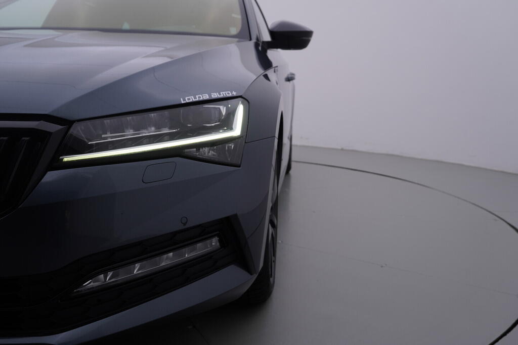 OV190V10631_47.webp_SUPERB  2.0 TDI 110 kW automat