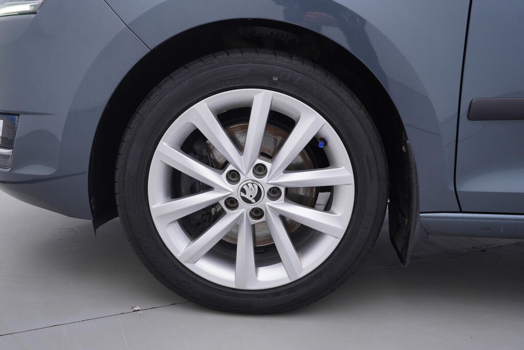 OV190V10632_40.webp_RAPID  1.0 TSI 81 kW manuál