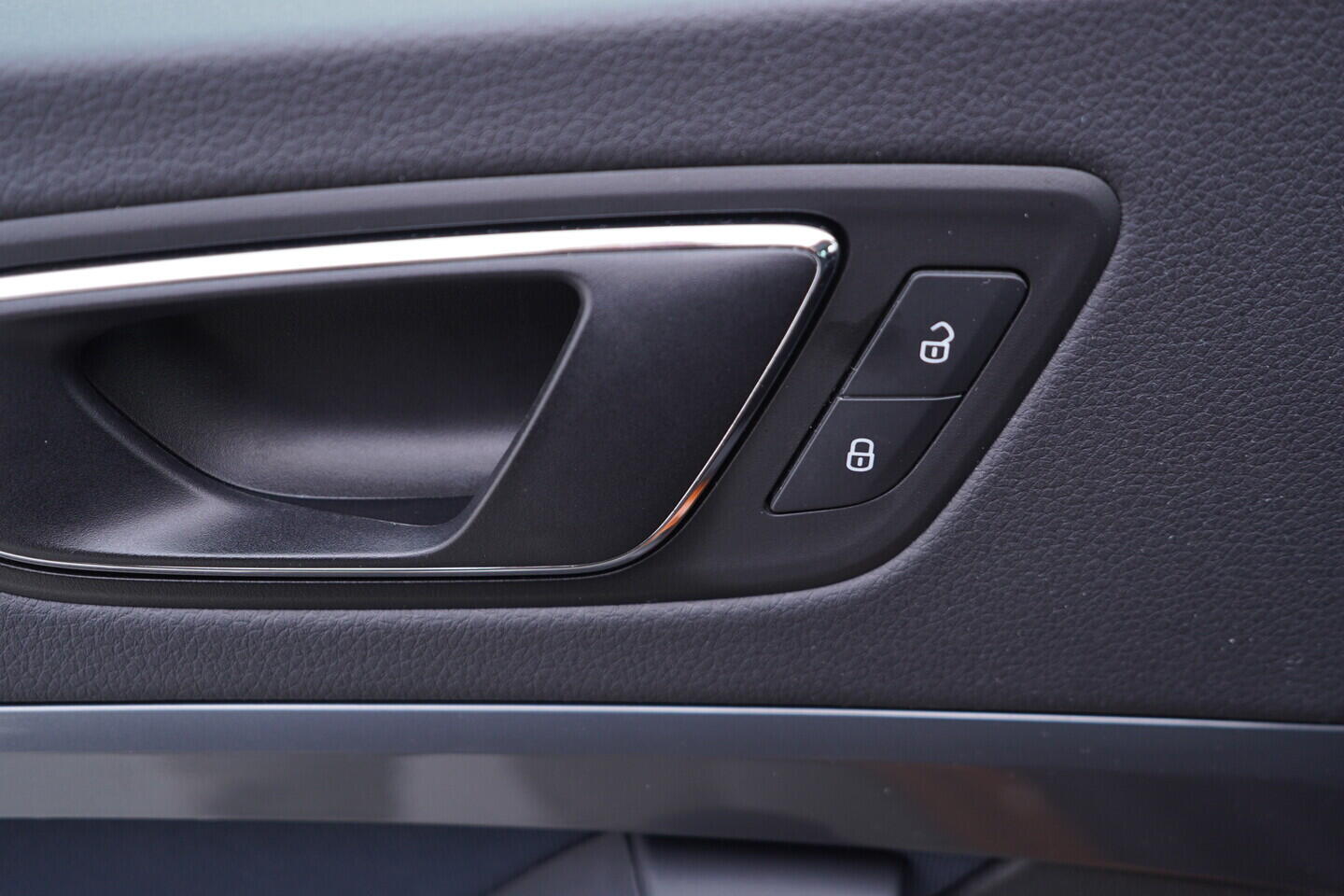 OV190V10634_20.webp_SEAT ATECA Style 1.4 TSI 110 kW manuál