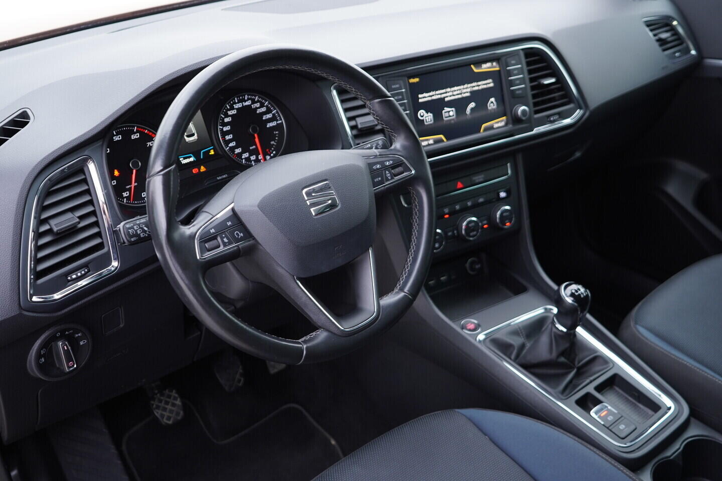 OV190V10634_23.webp_SEAT ATECA Style 1.4 TSI 110 kW manuál