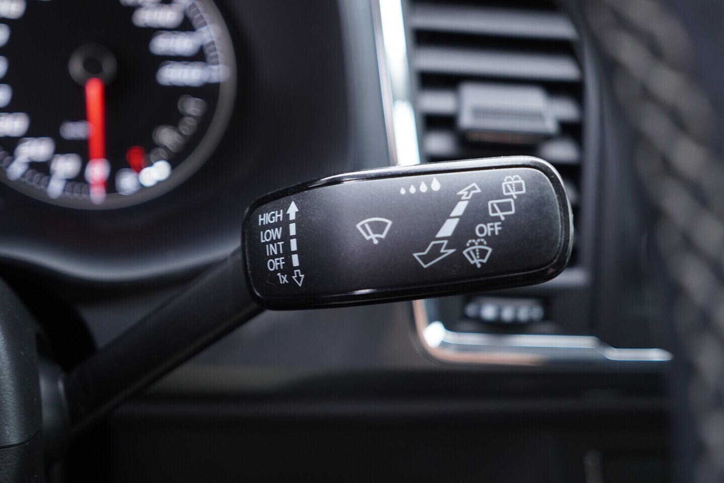 OV190V10634_29.webp_SEAT ATECA Style 1.4 TSI 110 kW manuál