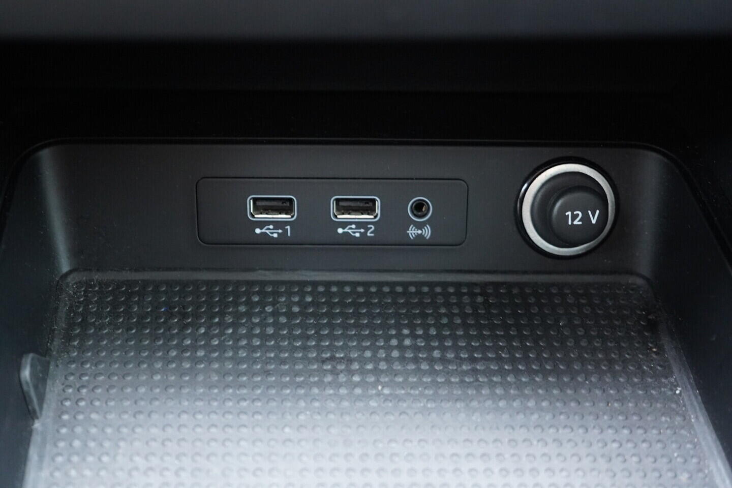 OV190V10634_40.webp_SEAT ATECA Style 1.4 TSI 110 kW manuál