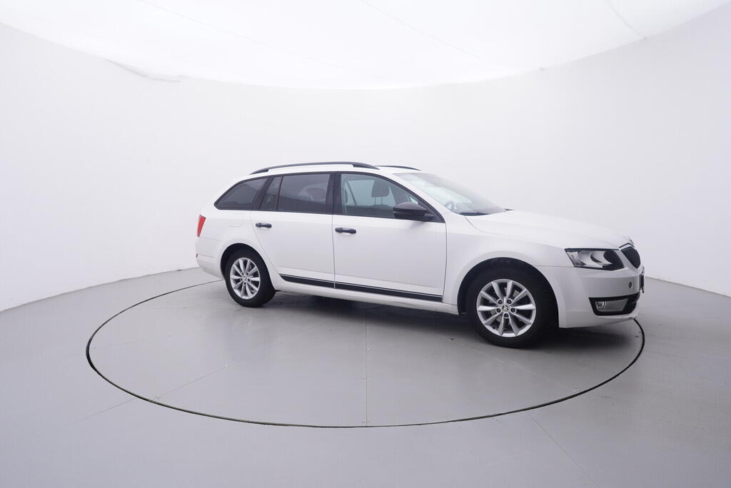 OV190V10635_12.webp_OCTAVIA Ambition 1.4 TSI CNG 81 kW manuál, DPH