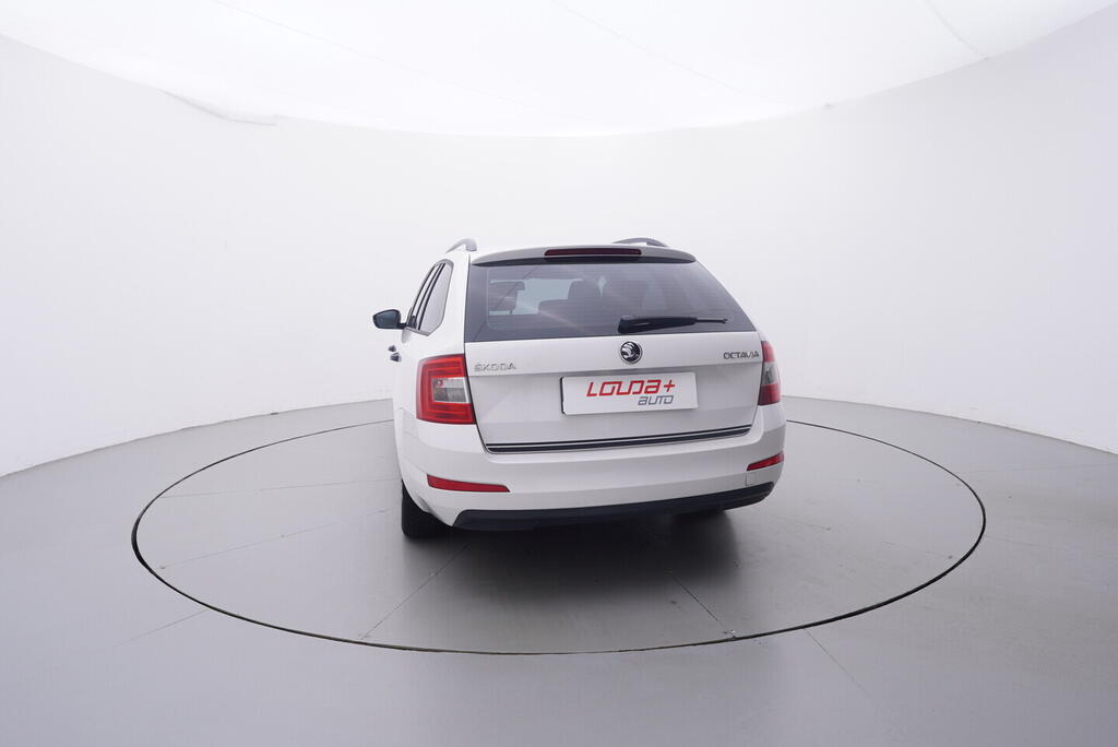 OV190V10635_17.webp_OCTAVIA Ambition 1.4 TSI CNG 81 kW manuál, DPH