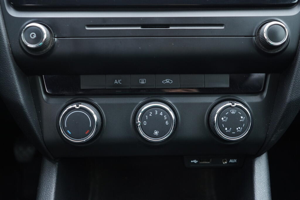 OV190V10635_30.webp_OCTAVIA Ambition 1.4 TSI CNG 81 kW manuál, DPH