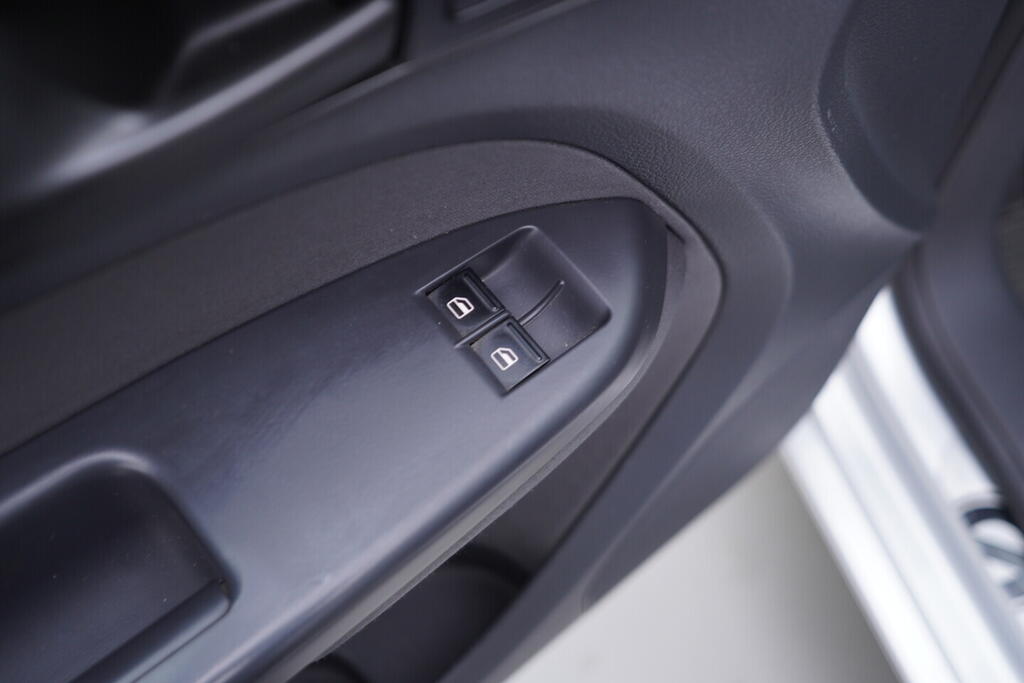 OV190V10636_20.webp_CADDY  1.6 TDI 75 kW manuál