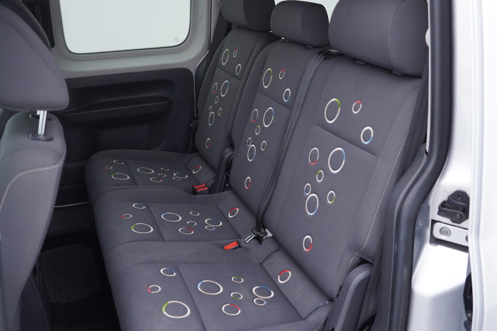 OV190V10636_32.webp_CADDY  1.6 TDI 75 kW manuál