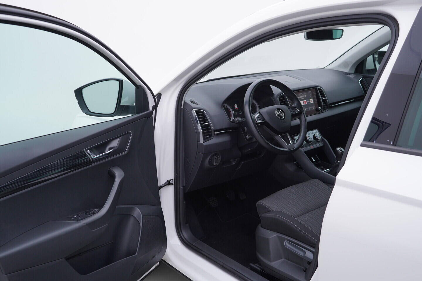 OV190V10637_18.webp_KAROQ Style 1.5 TSI 110 kW manuál