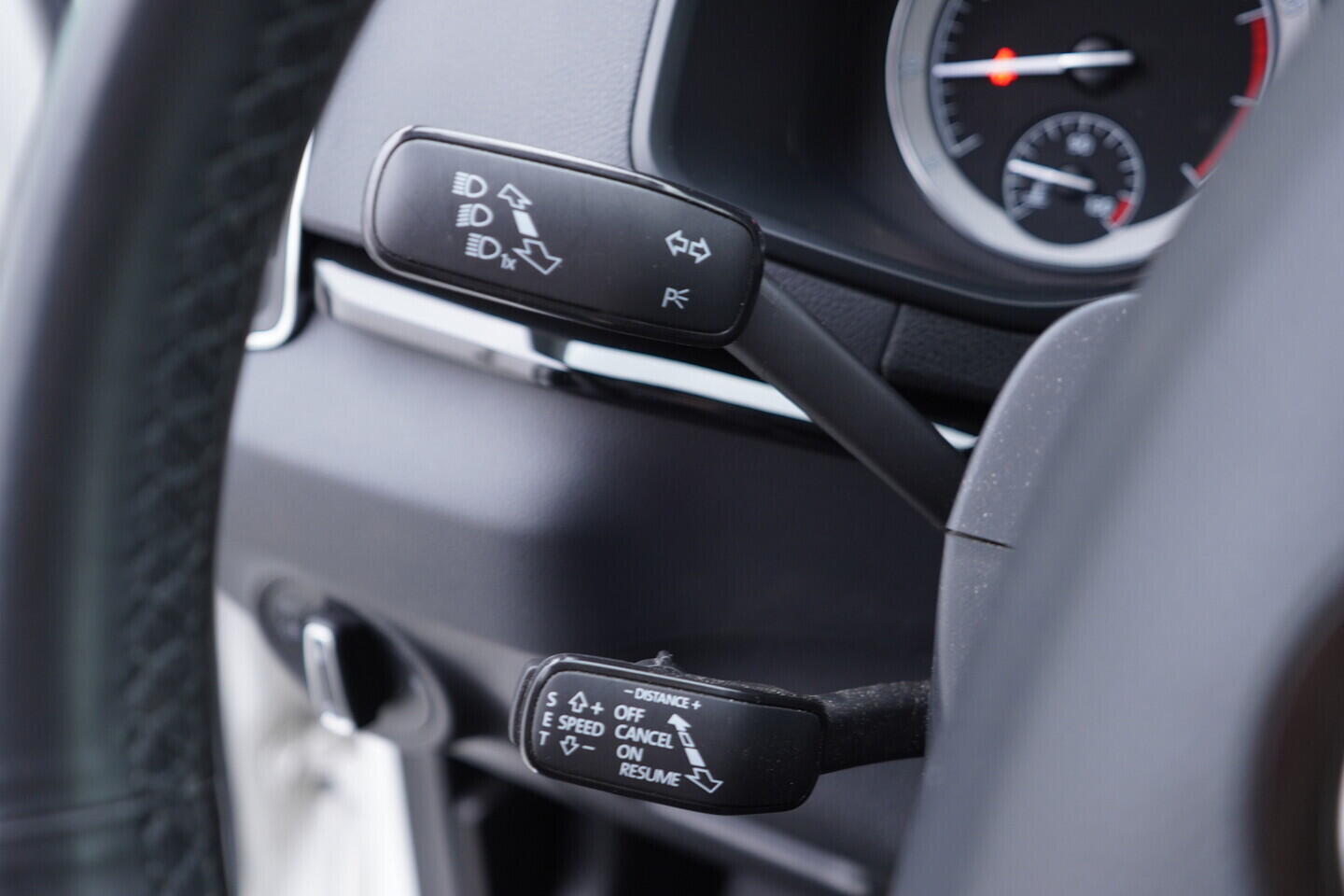 OV190V10637_23.webp_KAROQ Style 1.5 TSI 110 kW manuál