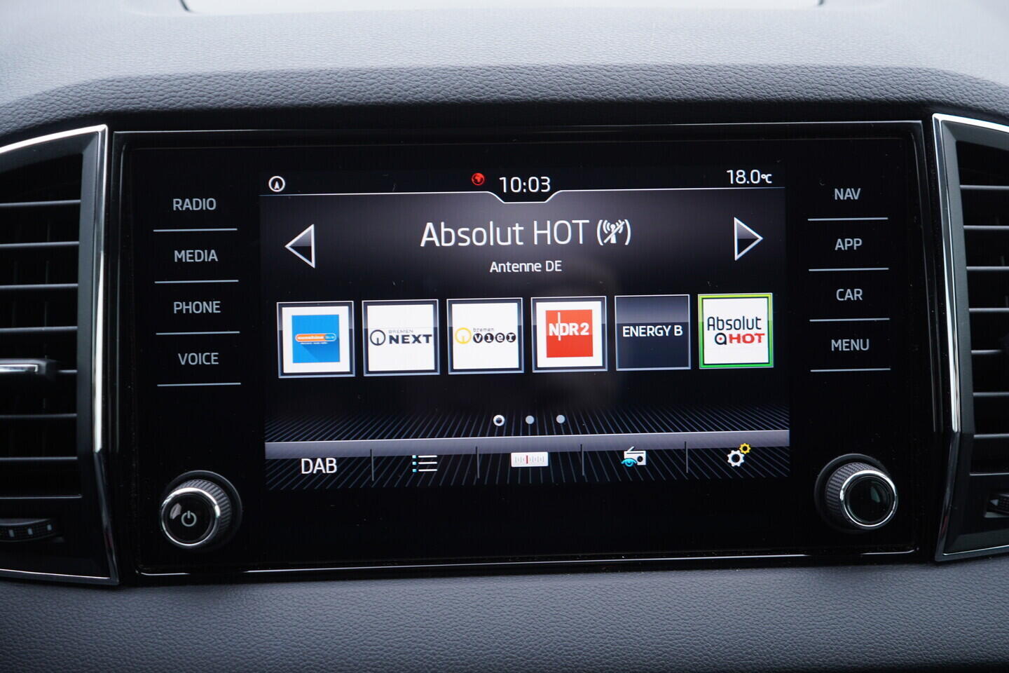 OV190V10637_29.webp_KAROQ Style 1.5 TSI 110 kW manuál